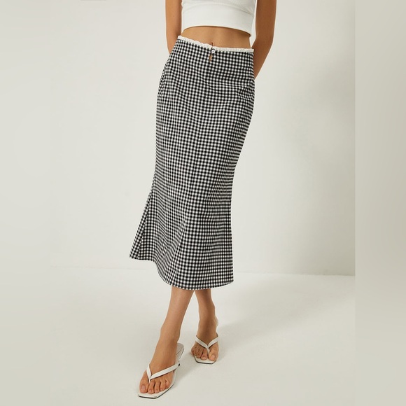 Commense Dresses & Skirts - COMMENSE | Plaid Print Mermaid | Size: Medium